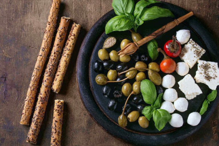 włoskie przekąski na imprezę do podania na stół